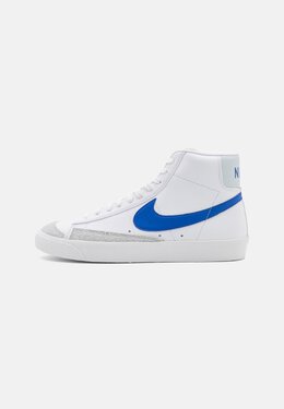 Nike: Белые кроссовки Blazer Mid 77 Vintage