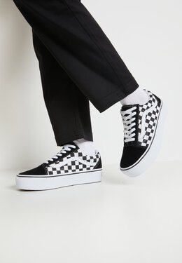 Vans: Чёрные кроссовки 