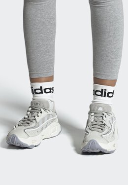 Adidas Originals: Белые кроссовки