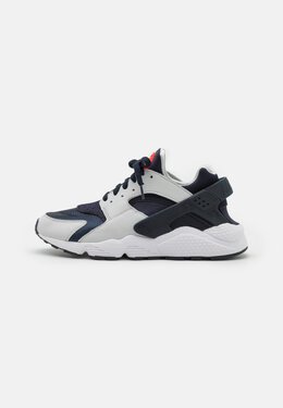 Nike: Тёмные кроссовки Air Huarache