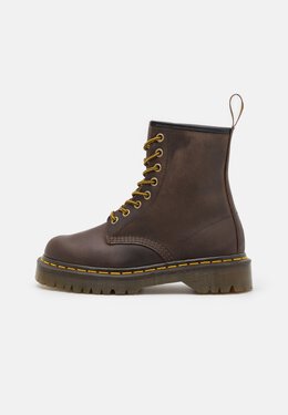 Dr. Martens: Тёмные ботинки  1460 Bex