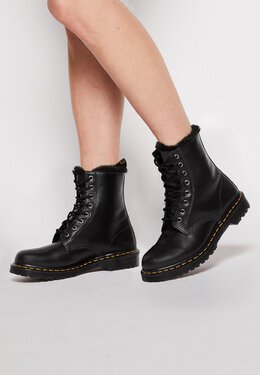 Dr. Martens: Чёрные ботинки 