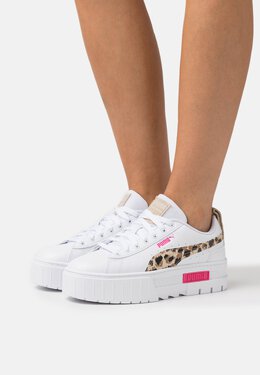 PUMA: Белые кроссовки  Mayze