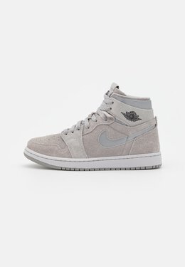 Jordan: Серые кроссовки Air Jordan 1 Zoom