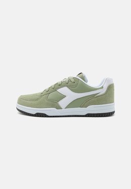 Diadora: Зелёные кроссовки