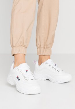 Fila: Белые кроссовки 