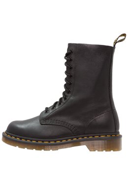 Dr. Martens: Чёрные ботинки 