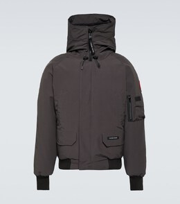 Canada Goose: Серая куртка 