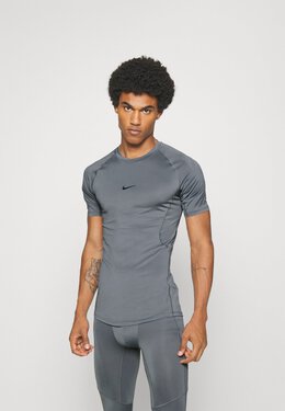 Nike: Обтягивающая футболка 