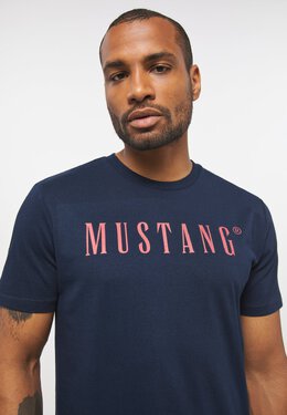 Mustang: Футболка с принтом 