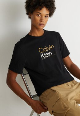 Calvin Klein: Футболка с принтом 