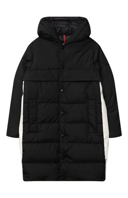 Moncler: Чёрное пальто