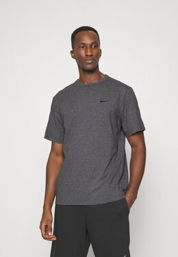 Nike: Чёрная футболка 