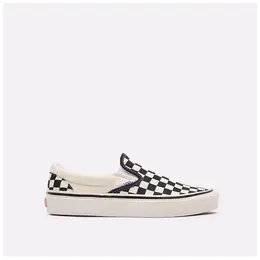 VANS: Бежевые мокасины Classic Slip On