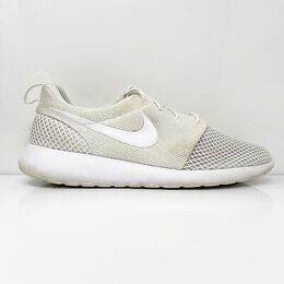 Nike: Белые кроссовки Roshe One