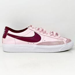 Nike: Розовый жакет Blazer Low 77