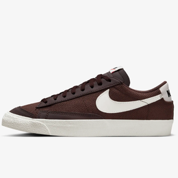 Nike: Коричневые кроссовки Blazer Low 77