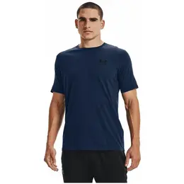 Under Armour: Спортивная футболка 