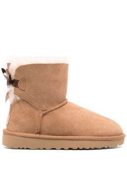 Ugg Australia: Коричневые ботинки Bailey Bow II