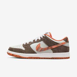 Nike: Серые кроссовки SB Dunk Low Pro QS