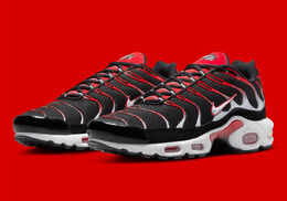 Nike: Чёрные кроссовки Air Max Plus TN