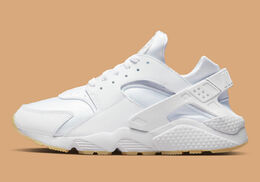 Nike: Белые кроссовки Air Huarache Run