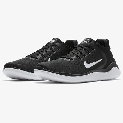 Nike frees black outlet and white