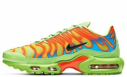 Nike: Зелёные кроссовки Air Max Plus