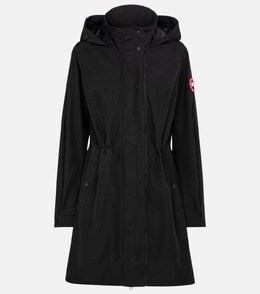 Canada Goose: Чёрное пальто 