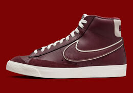 Nike: Красные кроссовки Blazer Mid 77