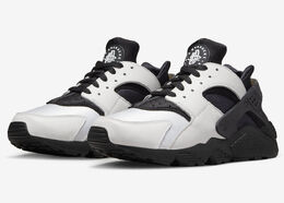 Nike: Белые кроссовки Air Huarache Run