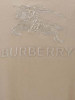 Burberry: Футболка