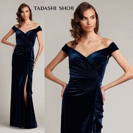 Tadashi Shoji: Тёмное платье