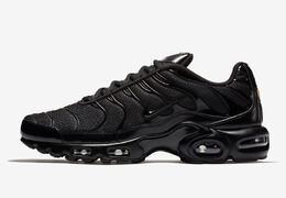 Nike: Чёрные кроссовки Air Max Plus