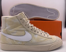 Nike: Белые кроссовки Blazer Mid