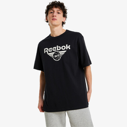 Reebok: Чёрная футболка