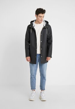 Stutterheim: Чёрный пуховик