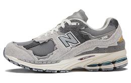 New Balance: Серые кроссовки  2002R