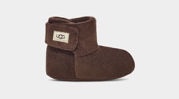 UGG: Обувь