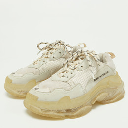 Balenciaga: Бежевые кроссовки Triple S