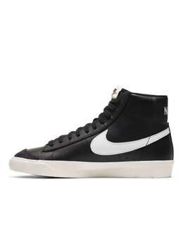 Nike: Чёрные кроссовки Blazer Mid 77