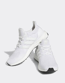 Adidas: Белые кроссовки  UltraBoost