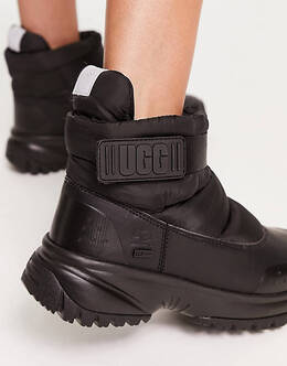 UGG: Чёрные угги