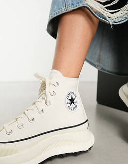 Converse: Белые кроссовки  Chuck 70 Hi