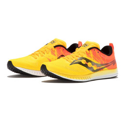 Saucony: Красные кроссовки  Fastwitch 9