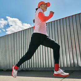 Saucony: Белые кроссовки  Kinvara