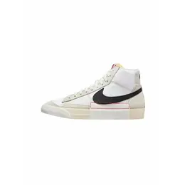 NIKE: Белые кеды Blazer