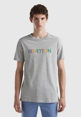 United Colors of Benetton: Серая футболка