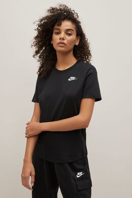 Nike: Чёрная футболка  Club Essentials