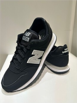 New Balance: Чёрные кроссовки  500